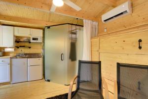 Waterfront Studio Less Than 1 Mi to Downtown Bradenton!