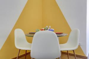 Furio Camillo Studio - Metro A - Netflix