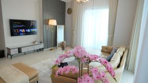 Ace Luxe, 2BR, Downtown, Burj Khalifa & Dubai Fountain view, 5 mins walk to Dubai Mall