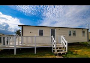 MP676 Parkdean Camber Sands