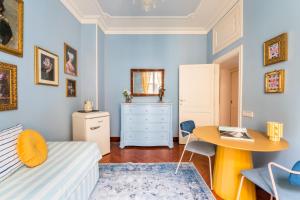 Casa Tudor, Charmy Eccentric Flat in Piccola Londra 10 Min from City Center