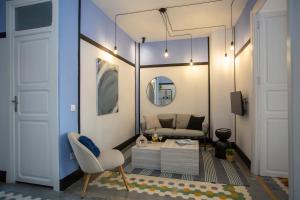 SingularStays Ca Iconic Living