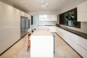 w* Amazing 4BR Villa at Mesa de Yeguas