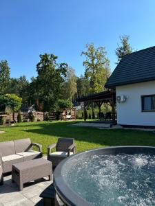 Willa pod Dębami domek nad Zalewem Chańcza z balią na wyłączność