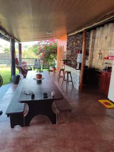 Casa Com bilhar 4 quartos alter