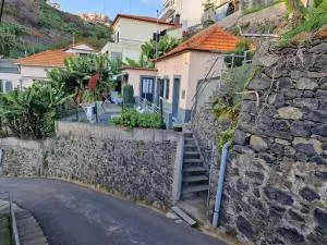 House in Camara de Lobos - Curral das Freiras