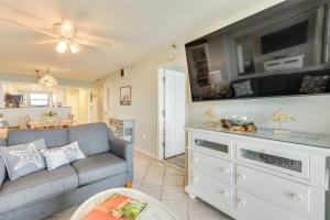 Oceanfront Condo with Heated Pool in Emerald Surf!