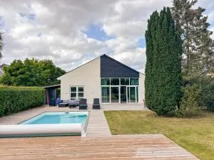 Luxury 300 square meter villa with Pool - Strøby