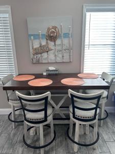 Beach Block Parking Modern Decor Porch