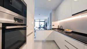 SUNSET WAVES sweet apartment