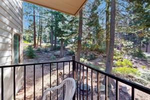 2 Bed 2 Bath Apartment in Carnelian Bay