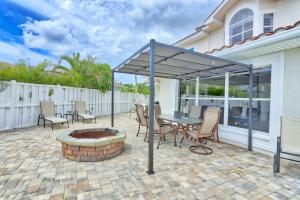 Villa At Bahia Shores-Whole Property