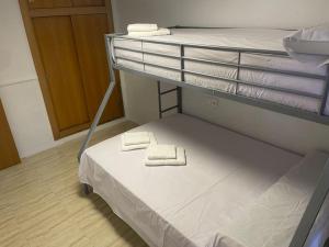 Apartamento a 100 m de la playa , todo nuevo