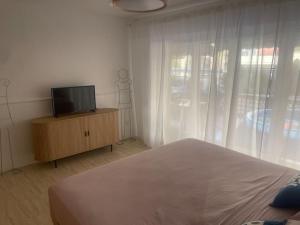 Apartamento a 100 m de la playa , todo nuevo