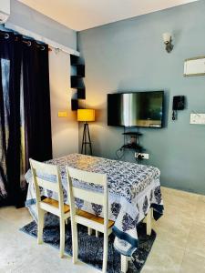 Sea breeze 1 bhk apartment A12 Calangute,North Goa