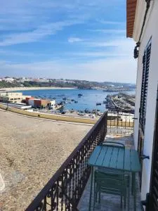 Sines Bay House - Sines
