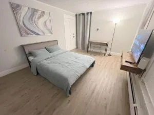 ZenVibe Inn - 罗基希尔