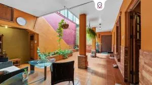 Charming 2-Bedroom Retreat in Lomas de Bezares - 墨西哥城