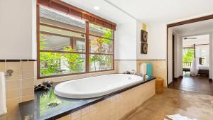 Aqua Vista 28 - Traditional Thai Style Villa