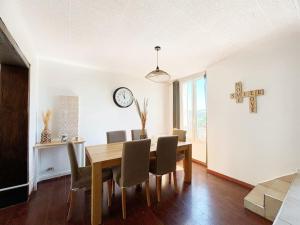 Appartements Somptueux appartement duplex proche RER : photos des chambres
