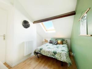 Appartements Somptueux appartement duplex proche RER : photos des chambres