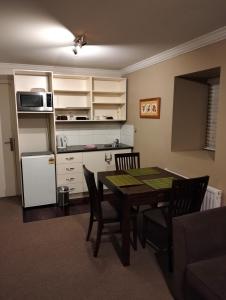 Treetops lockoff one bedroom apartment