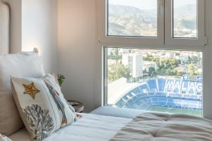 Malaga Skyline 9 Pool & Parking Free