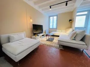 Spacieuse Maison de Village - Baby-foot & Fléchettes - 布里阿尔