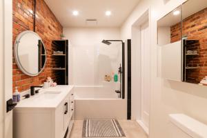 Stylish downtown apartment in Grand Forks, BC