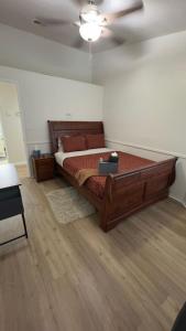 Oasis Home near Rancho Vista