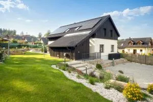 Residence Smržovka - Luxury House with Swimming Pool, Jacuzzi, Garden and BBQ - Horní Polubný