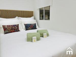 Paris Marais Saint Paul by Melvane