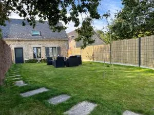 Maison bretonne typique plage des oiseaux à Fouesnant Beg Meil - 富埃南