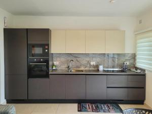 1 Bedroom Apartment with a View