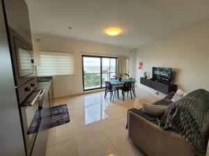 1 Bedroom Apartment with a View