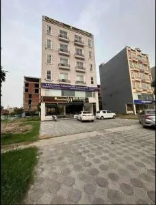 Luxury Rental Apartments - Rāmkot