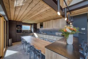 Magnifique chalet mitoyen - Jacuzzi - Cousinade II