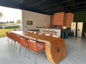 IPÊ GARDEN 10 Suites Piscina Churrasqueira