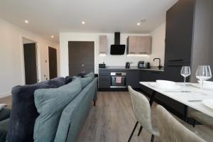 York Minster Icona 239 - FREE parking and gym!