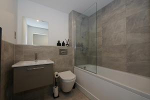 York Minster Icona 239 - FREE parking and gym!