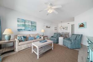 The Palms 202