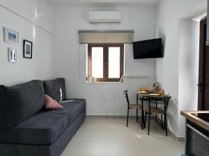 Kasteli loft apartment
