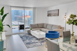 Modern HighRise 1BR Condo BrickellFreeParking