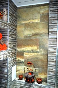 Double room in riverside apartment