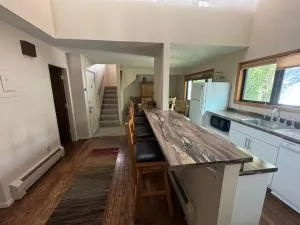 Shadow Mountain Lodge - Aspen-Pitkin County Airport-Sardy Field