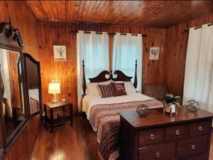 The Cabin - 2 Br 1 Ba Apt Near Downtown