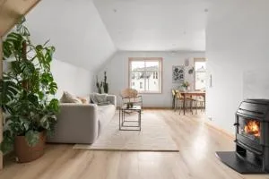 Charming Town House with a cozy loft - Guleng