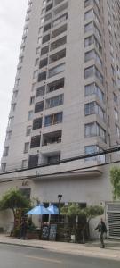 Amplio y muy Acogedor Depar 2D-2B-4Camas-1SofaCama- Estac