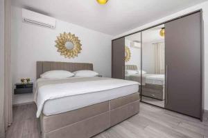 Apartment in Crikvenica 51194