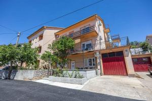 Apartment in Crikvenica 51194